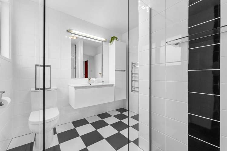 1/11 Brandon Road Glen Eden_9