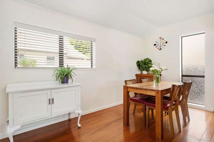 1/668 Whangaparaoa Road Stanmore Bay_8