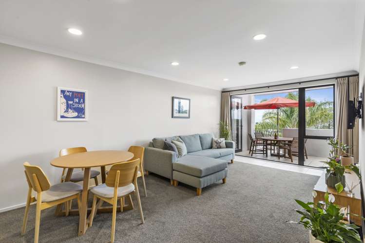 8/8 Monte Cassino Place Birkdale_6