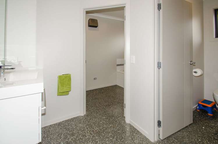 59 Grandvista Drive Green Island_11