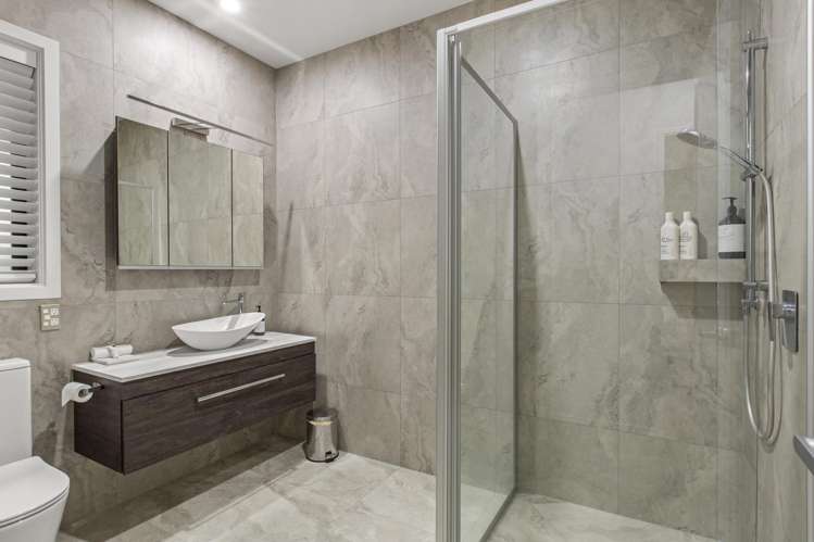 4/2 Stewart Street Raglan_18