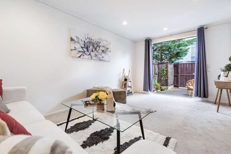 39/3 Wagener Place Mount Albert_1