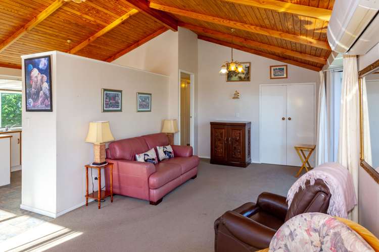 2 Chestnut Grove Tairua_12