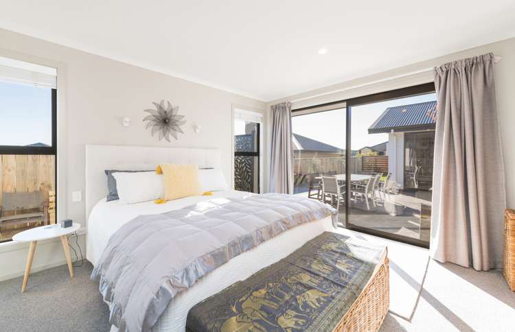 20 Pine Crest Drive Richmond_15