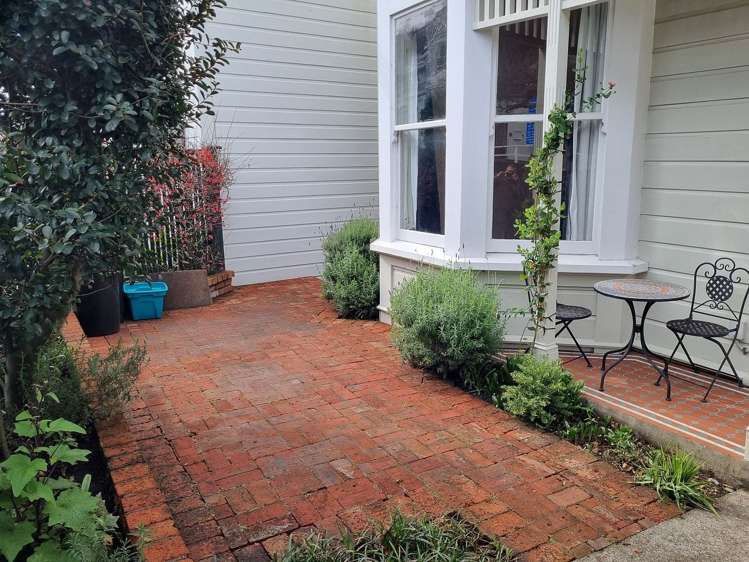 35B Grant Road Thorndon_3