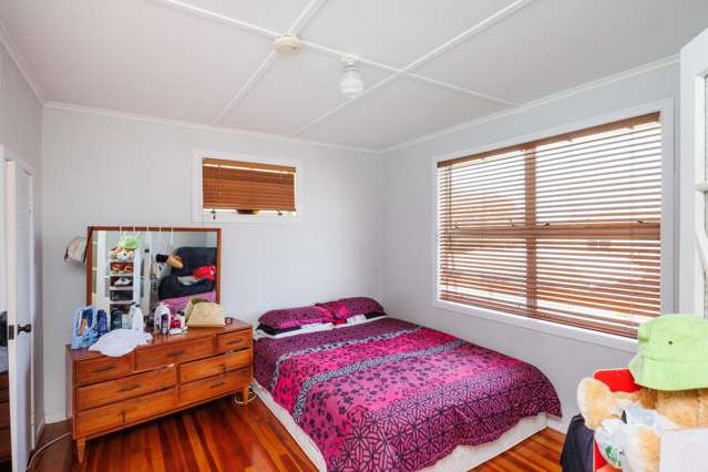 137 Broadway Marton_3