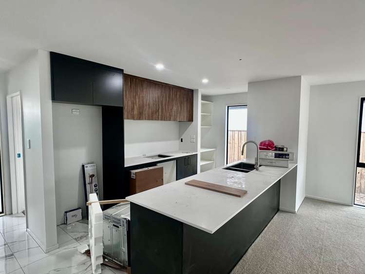 4 Foxburrow Lane Rolleston_1