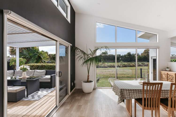 29 Oriental Parade Papamoa_18