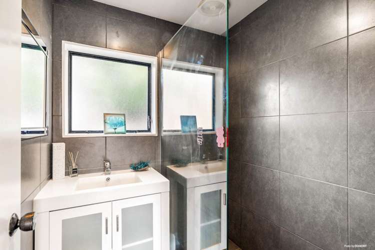 1/34 Wairau Avenue Avondale_5