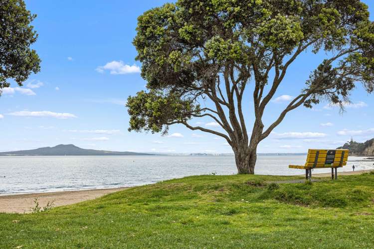 2/6 Beach Front Lane Browns Bay_16