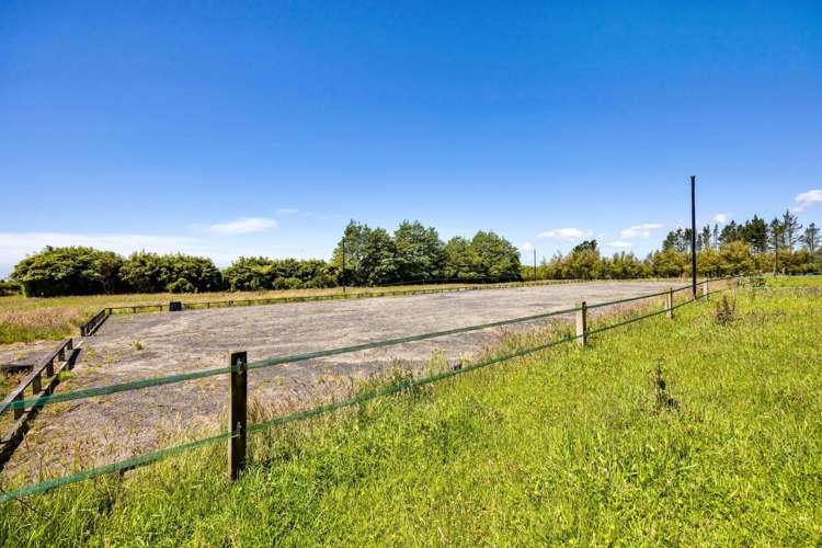 1955 Egmont Road Kaimiro_15