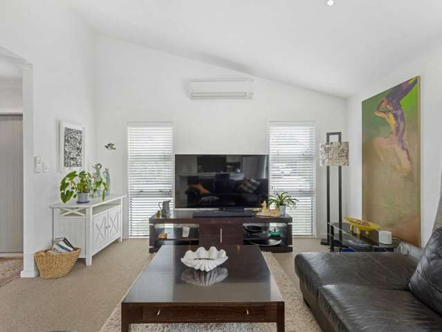 10 Gregory Grove Clive_2