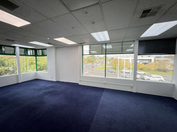 Level 1/5 William Pickering Drive Albany_10