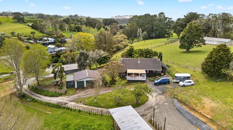 18 Anzac Valley Road Waitakere_1