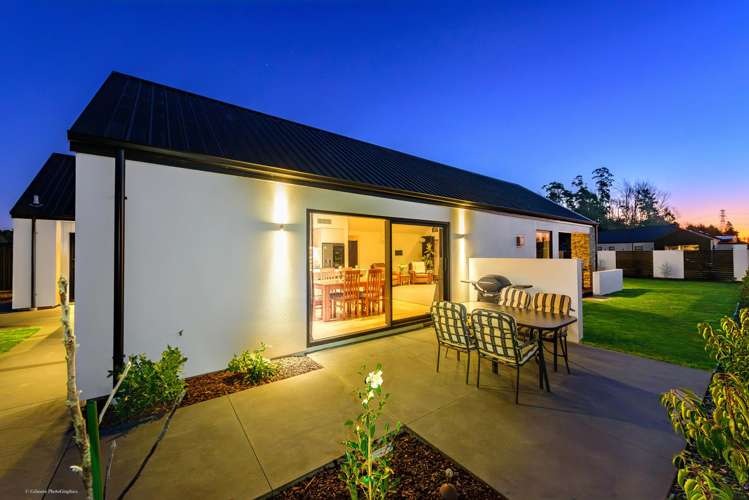 10 Benashet Drive Lincoln_34