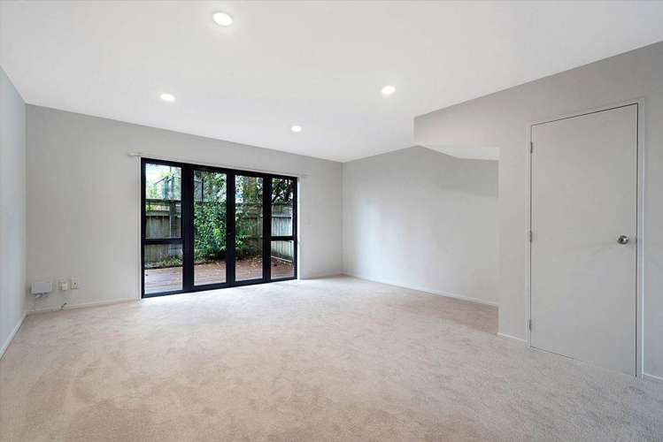 41/8 Soljak Place Mt Albert_6