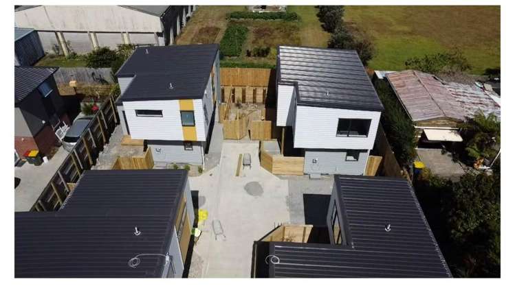 4/4 Edgerton Road_0