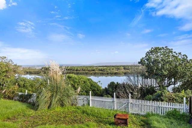 10 Pureora Place Clendon Park_4