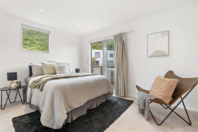 65 Saddleback Grove Karori_5