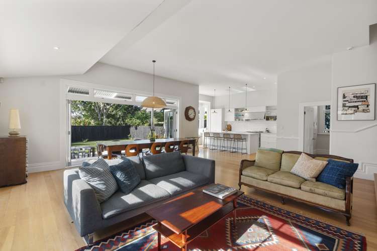 6 Summer Street Stanley Point_10