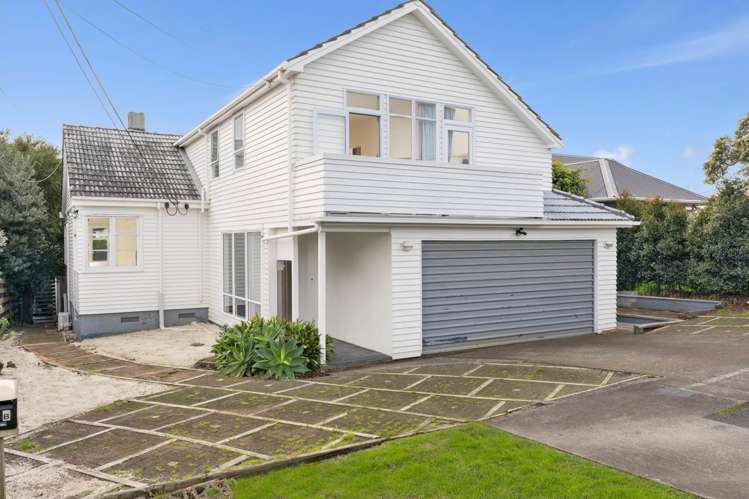 4 Winscombe Street Belmont_0