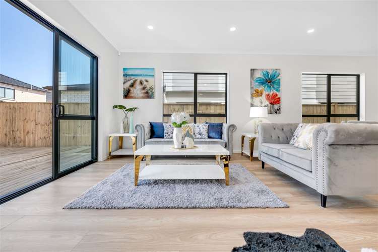 13 Tullymore Drive Flat Bush_5