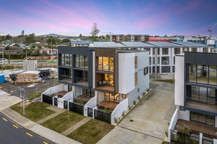 1/6 Ocean View Road Northcote_32
