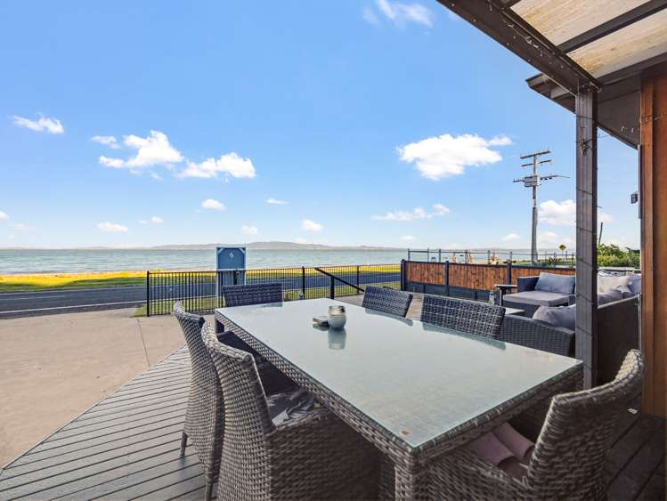 882 Thames Coast SH25 RD5_1
