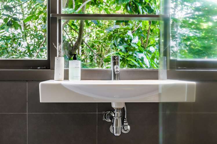 80b Bassett Road Remuera_18