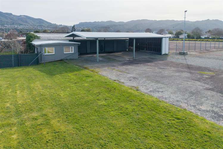 9-15 Refreshment Place Trentham_9