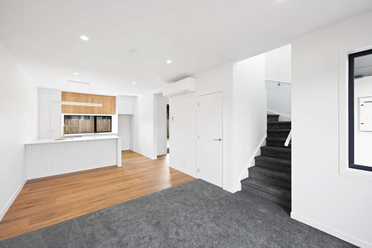 2/13 Pulham Crescent Queenwood_3