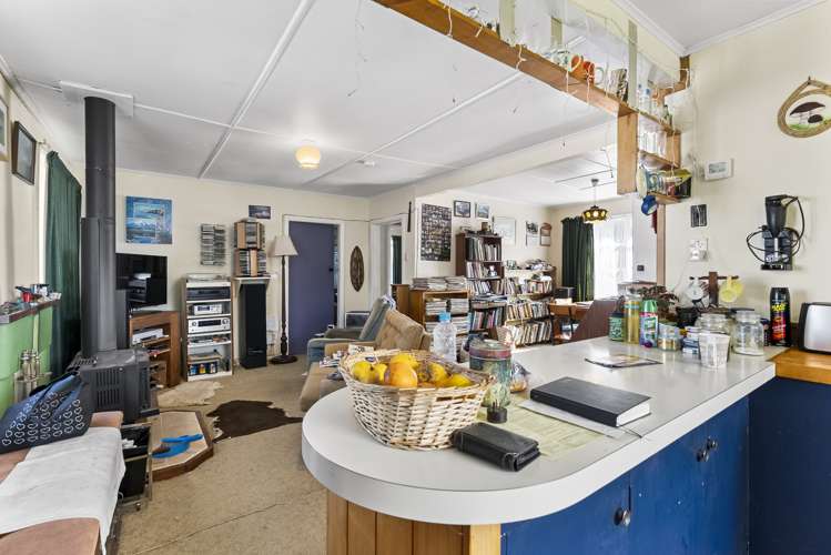 85 Whitcombe Road Opunake_7