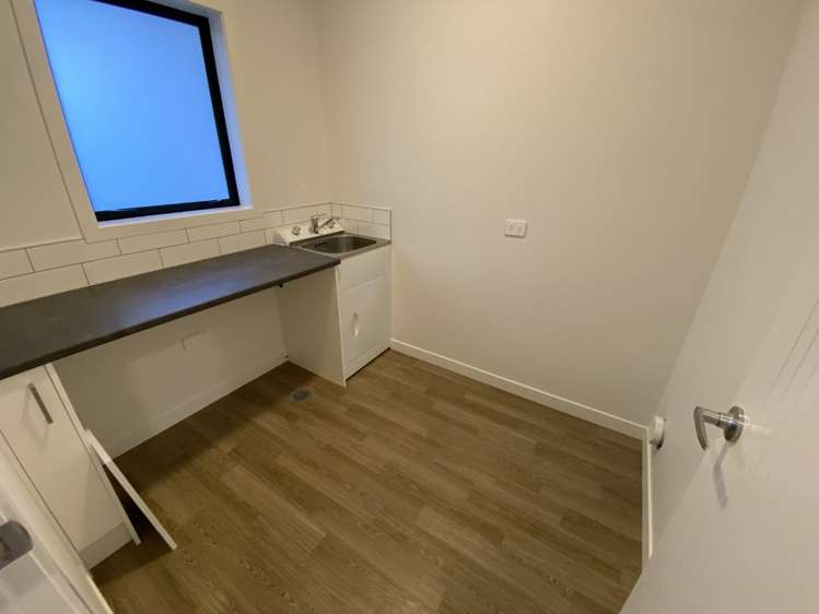 2/169 Knighton Road Hillcrest_10