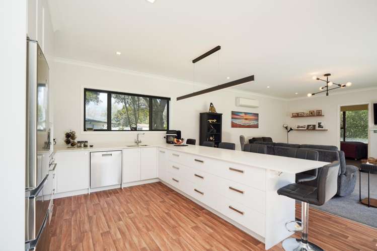 54 Ariki Avenue Otatara_2