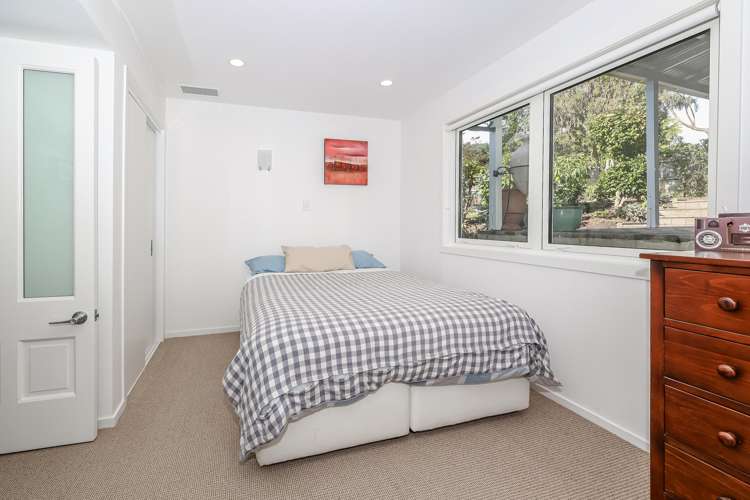 8 Short Street Waitati_11