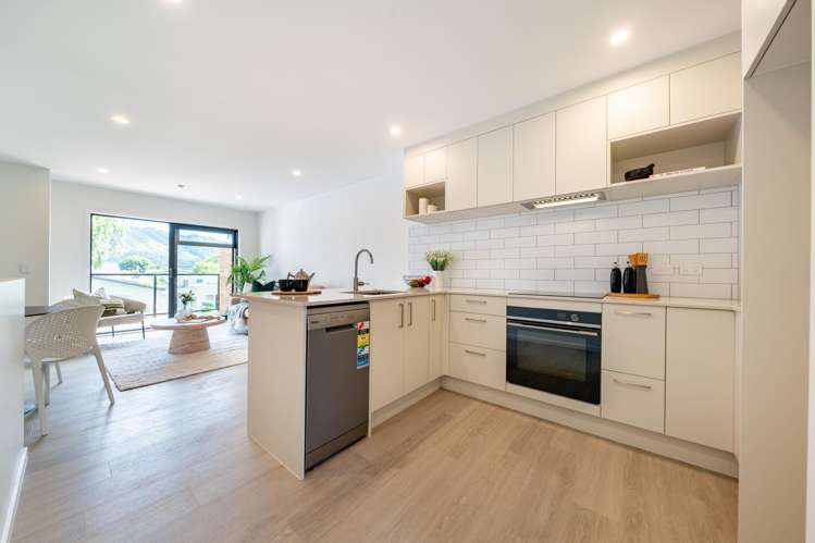 18-20 King Street Upper Hutt Central_5