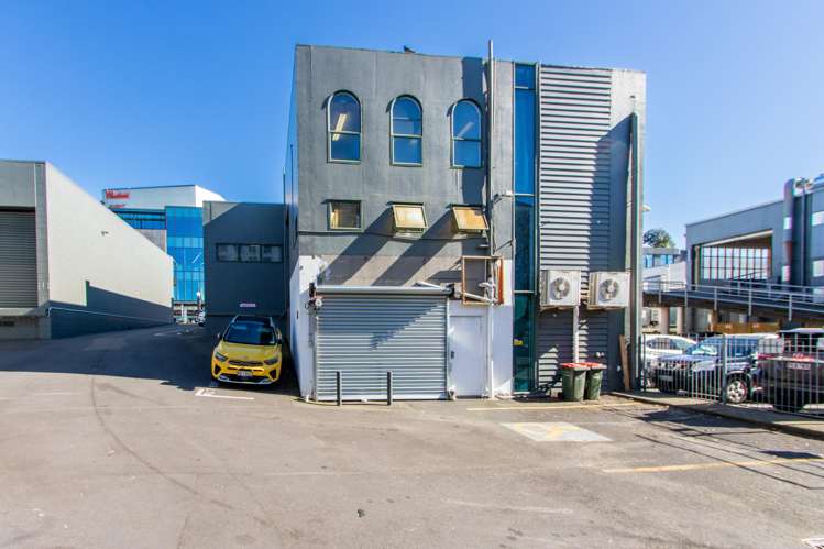 402 Broadway Newmarket_1