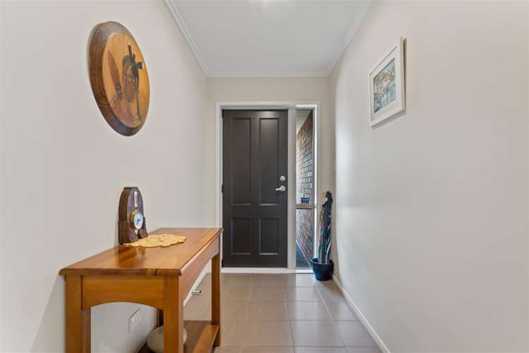 76 Covent Drive Stoke_15