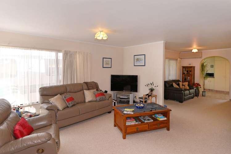 21 Vining Crescent Stoke_5