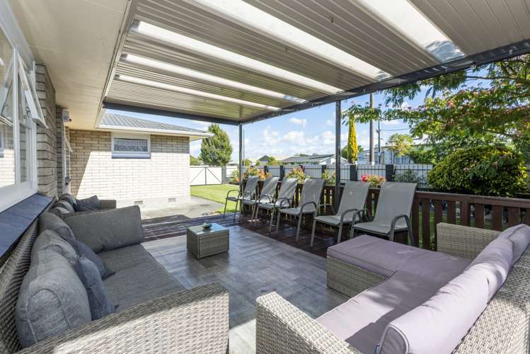 99 Wycliffe Street Onekawa_13