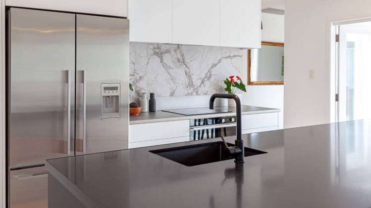 112 Lake Road Northcote_2