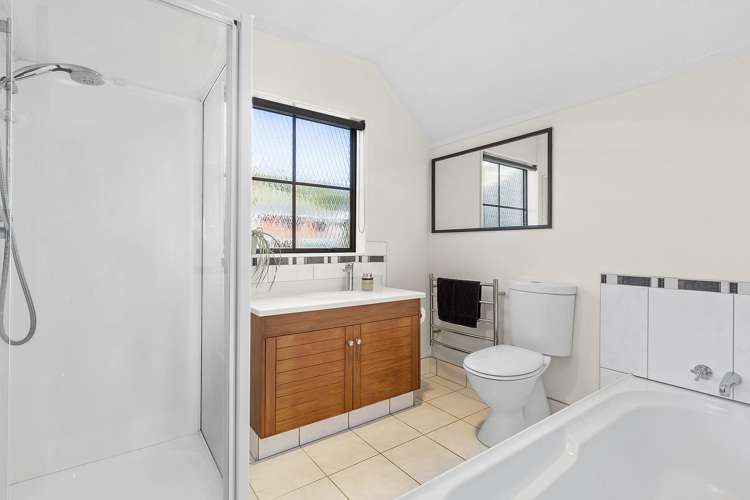 70 Woodman Drive Tawa_15