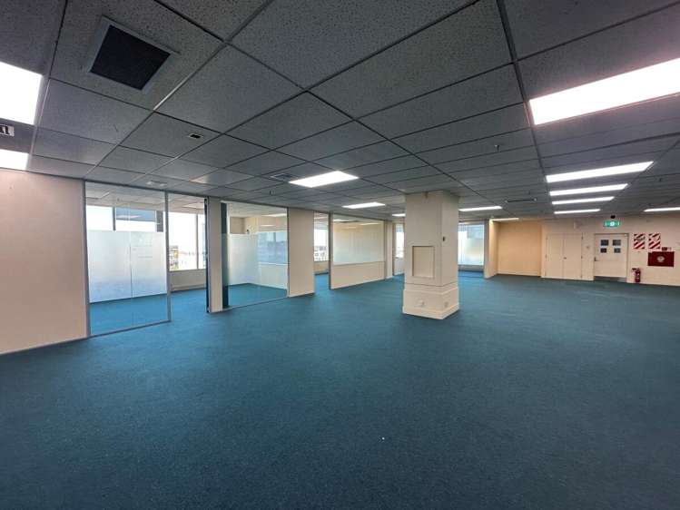 20 Amersham Way City Centre_5