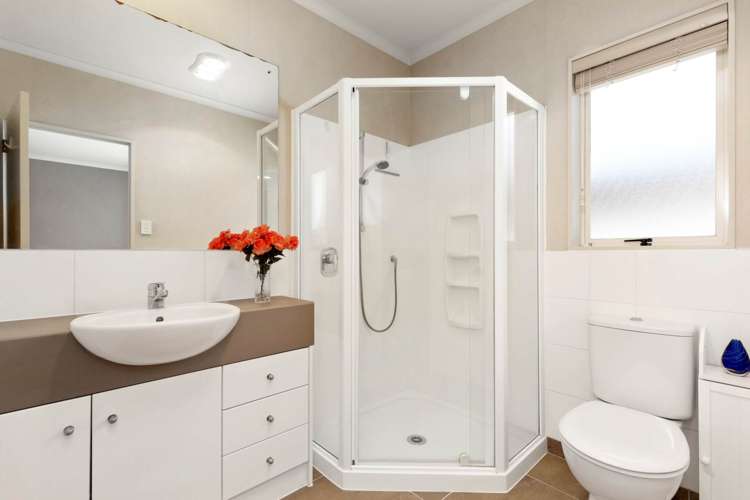 30 Turnberry Drive Wattle Downs_14