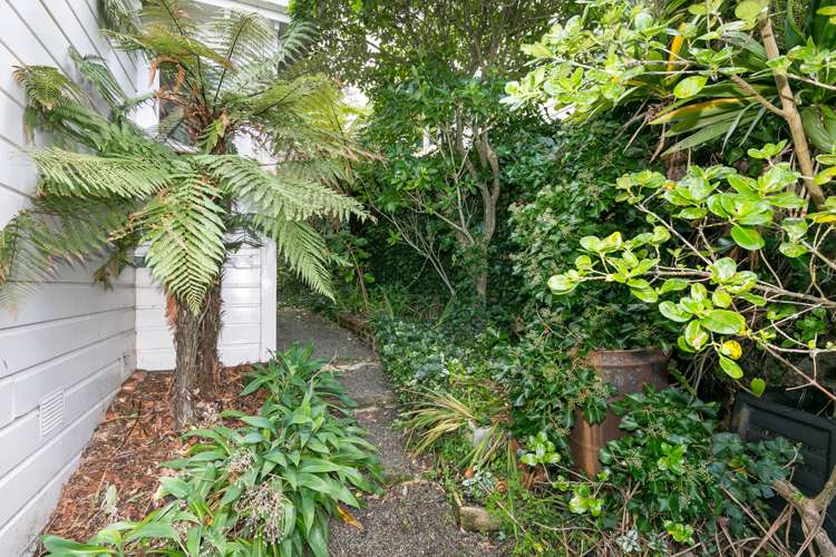 6a Reuben Avenue Brooklyn_8