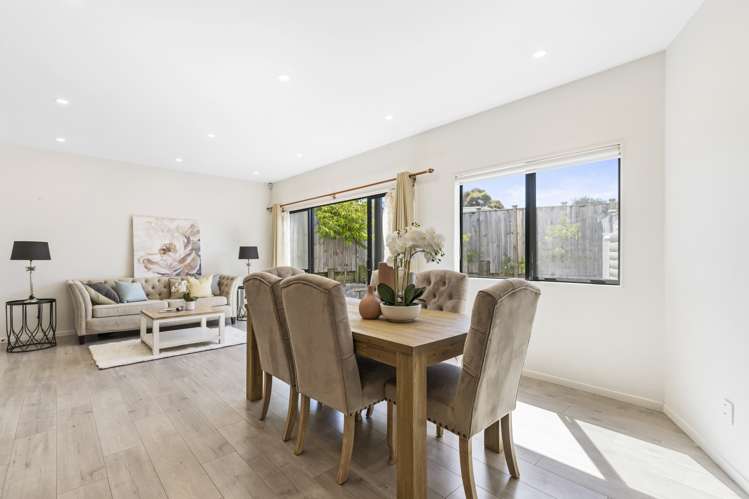 5a Hemsway Place Sunnyhills_12