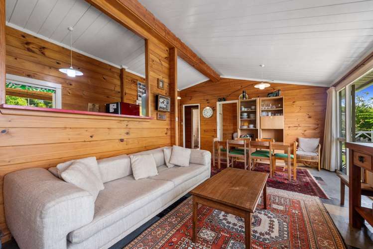 565 - 567 Spencer Road Lake Tarawera_6