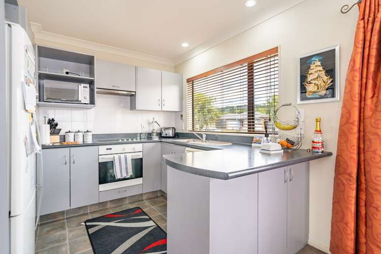 11 Talbot Grove Trentham_8