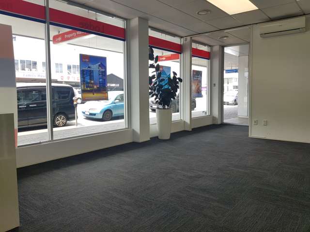 931 Victoria Street Hamilton Central_4