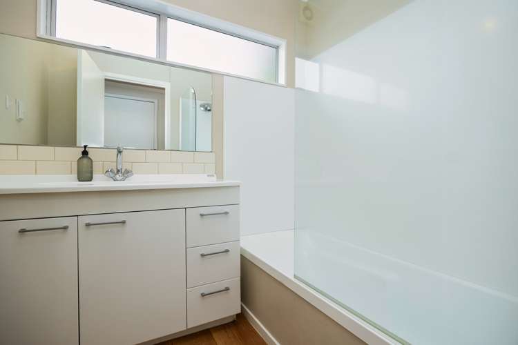 12b Fifth Avenue Mount Albert_15